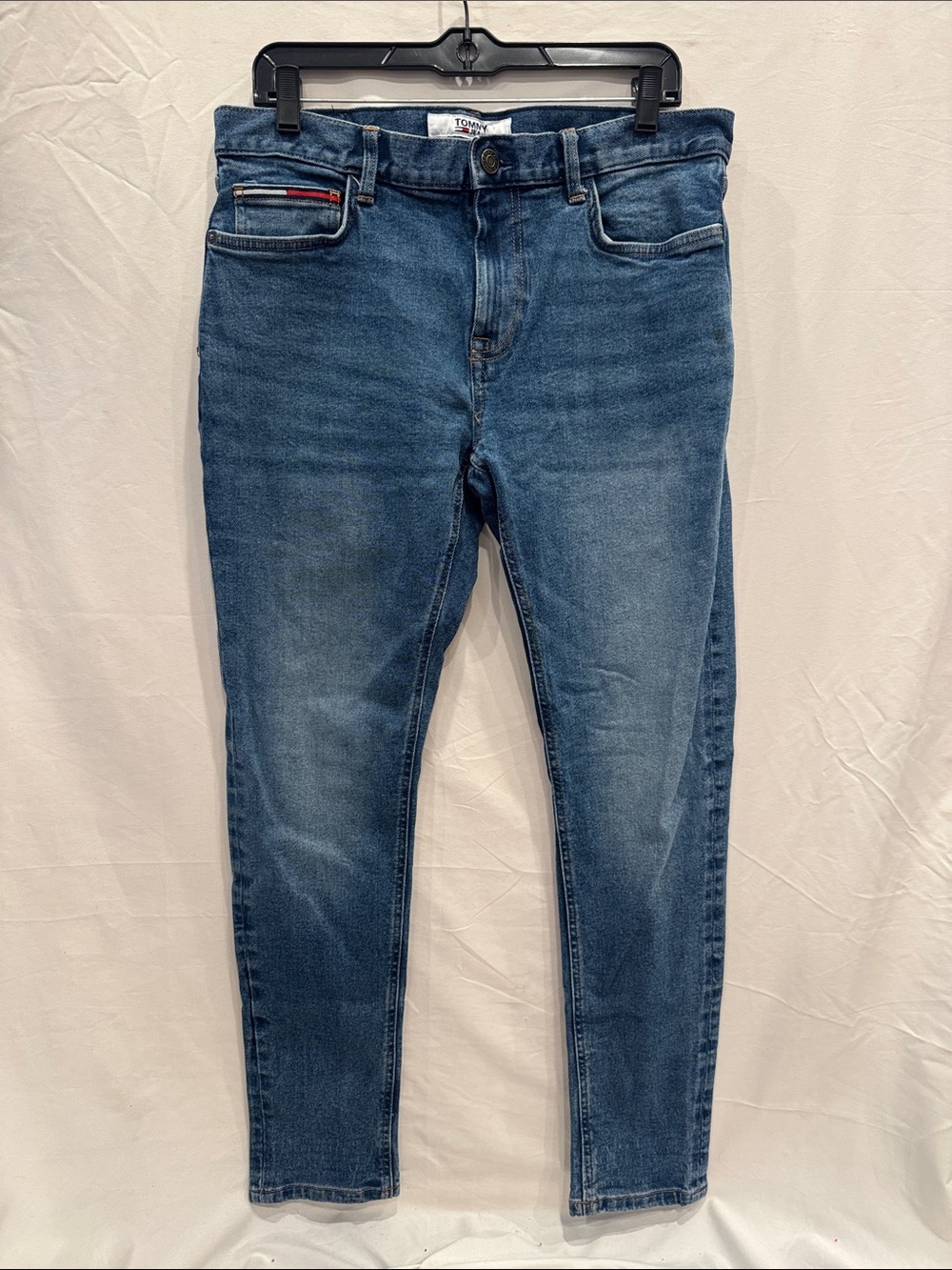 Tommy Hilfiger Men's Dark Blue Skinny Jeans 34x32 with Signature Flag Detail